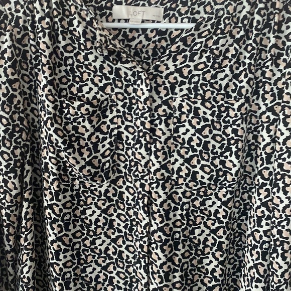 Loft Leopard print button front blouse - Picture 3 of 4